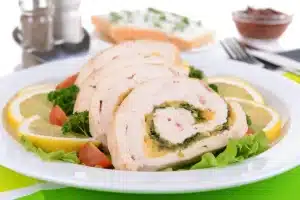 Tranches de roulé de dinde au pesto