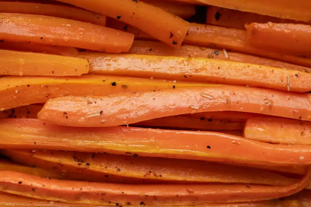 Frites de carottes au sirop d'érable et au thym
