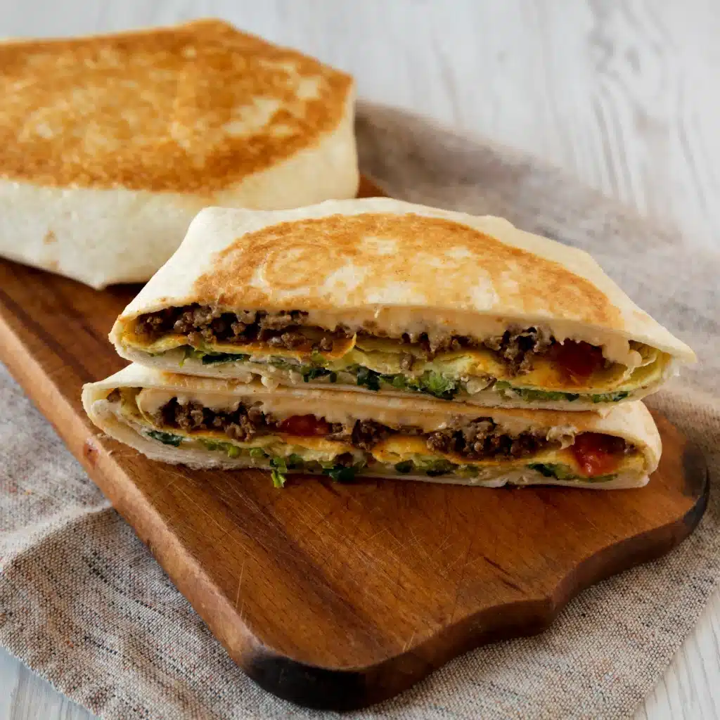 Crunchwrap au boeuf et au cheddar